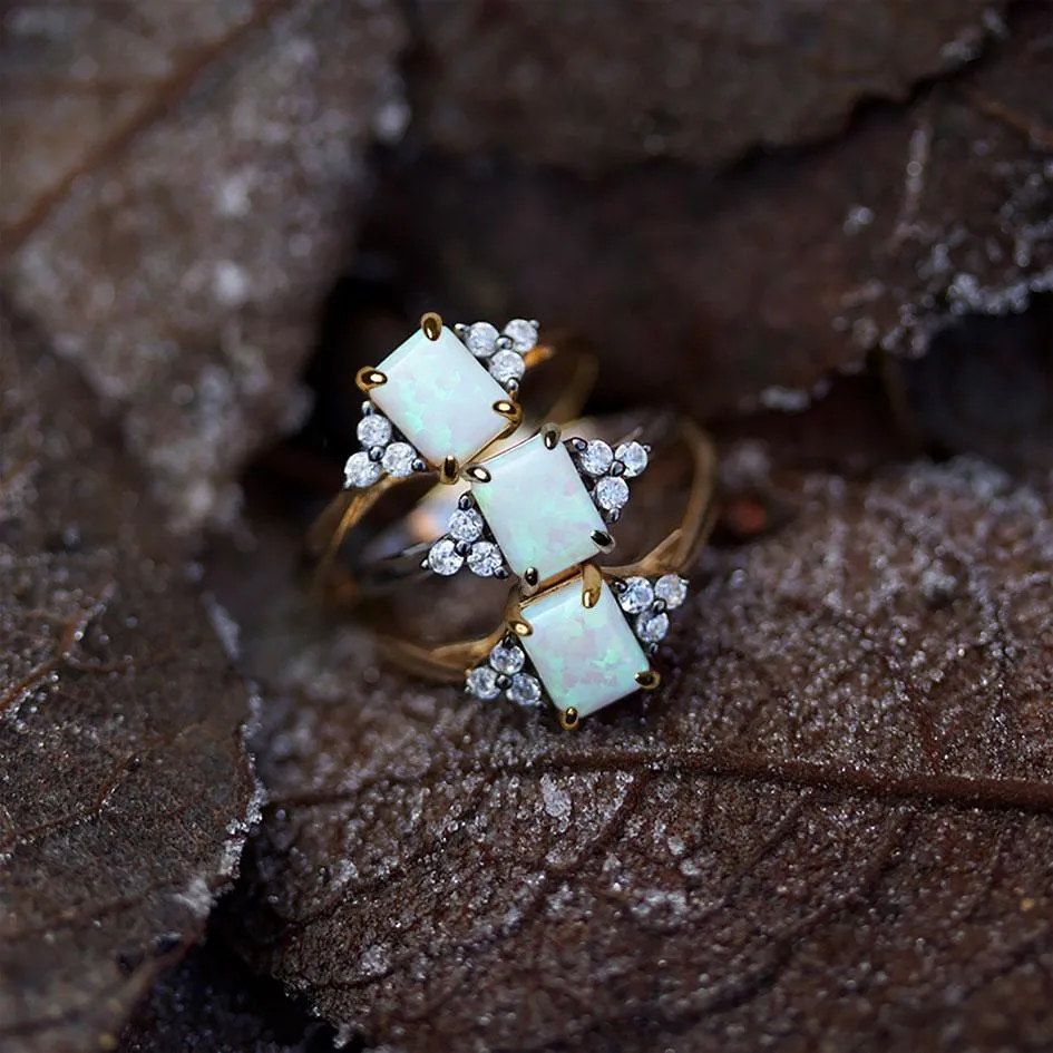 APHRODITE. Opal Gold Ring