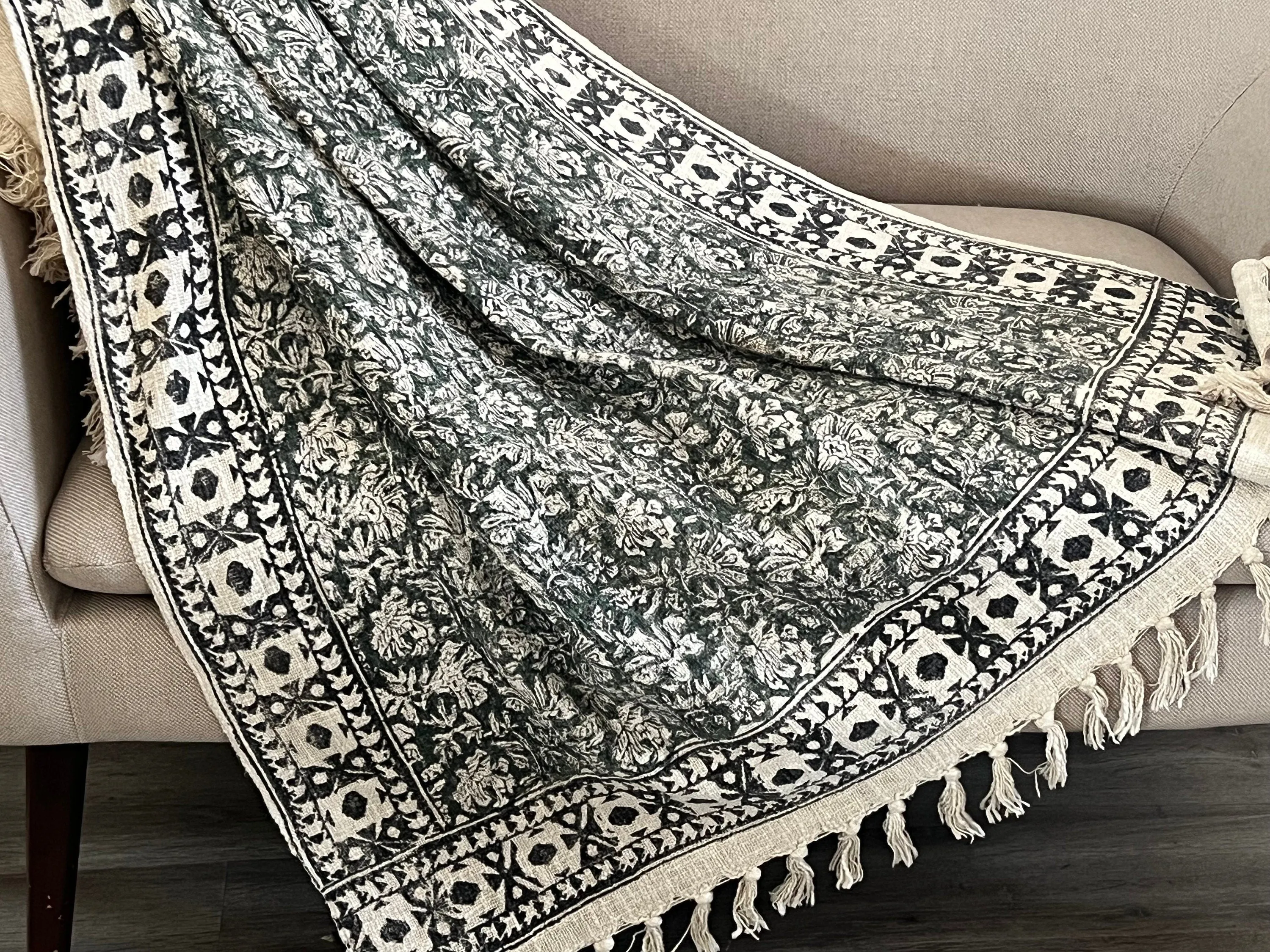 Boho sage green throw blanket couch, Boho throw blanket, Home decor, Queen blanket for bed, handmade Gift, Birthday gift