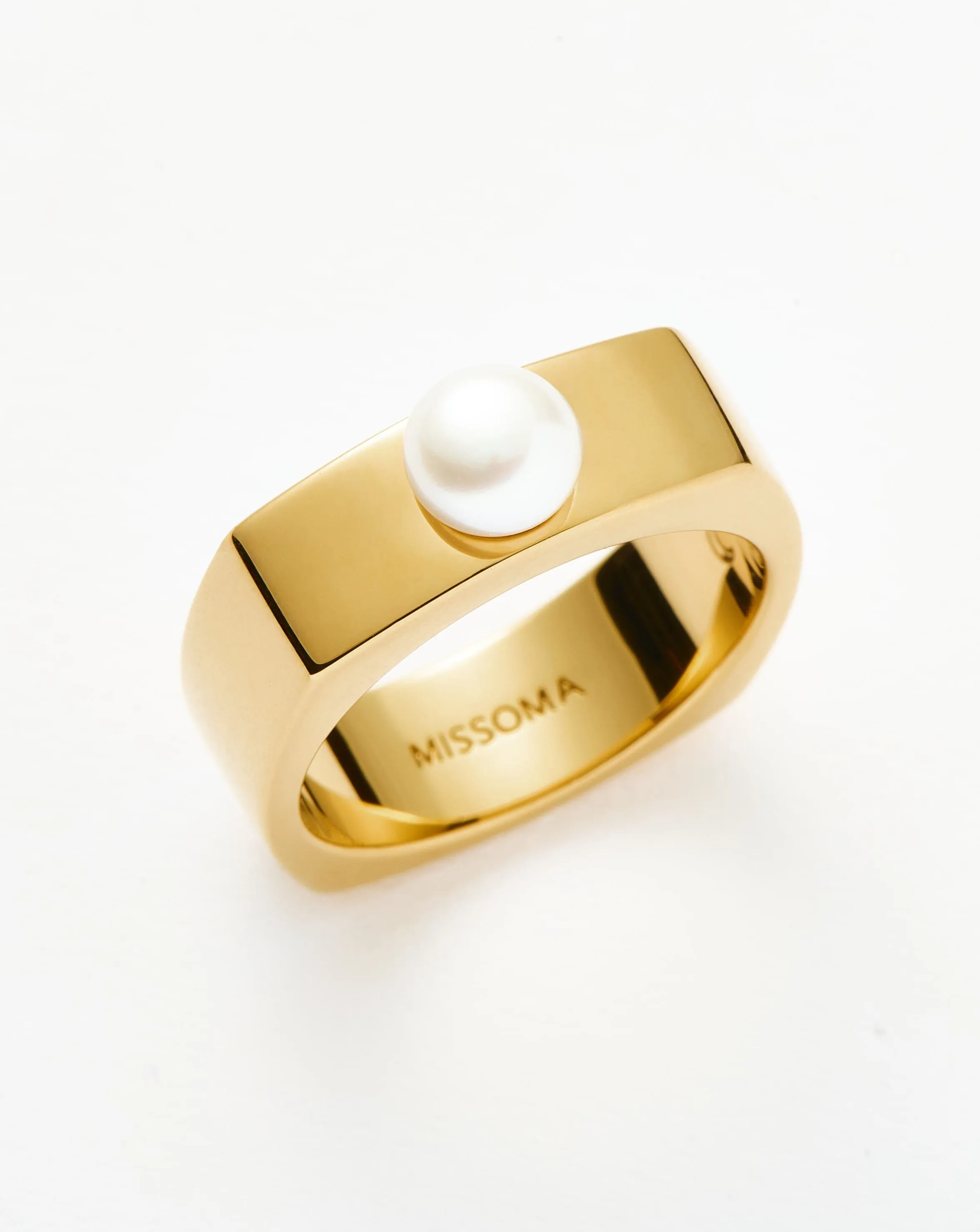 Button Pearl Square Chunky Ring | 18ct Gold Vermeil/Pearl