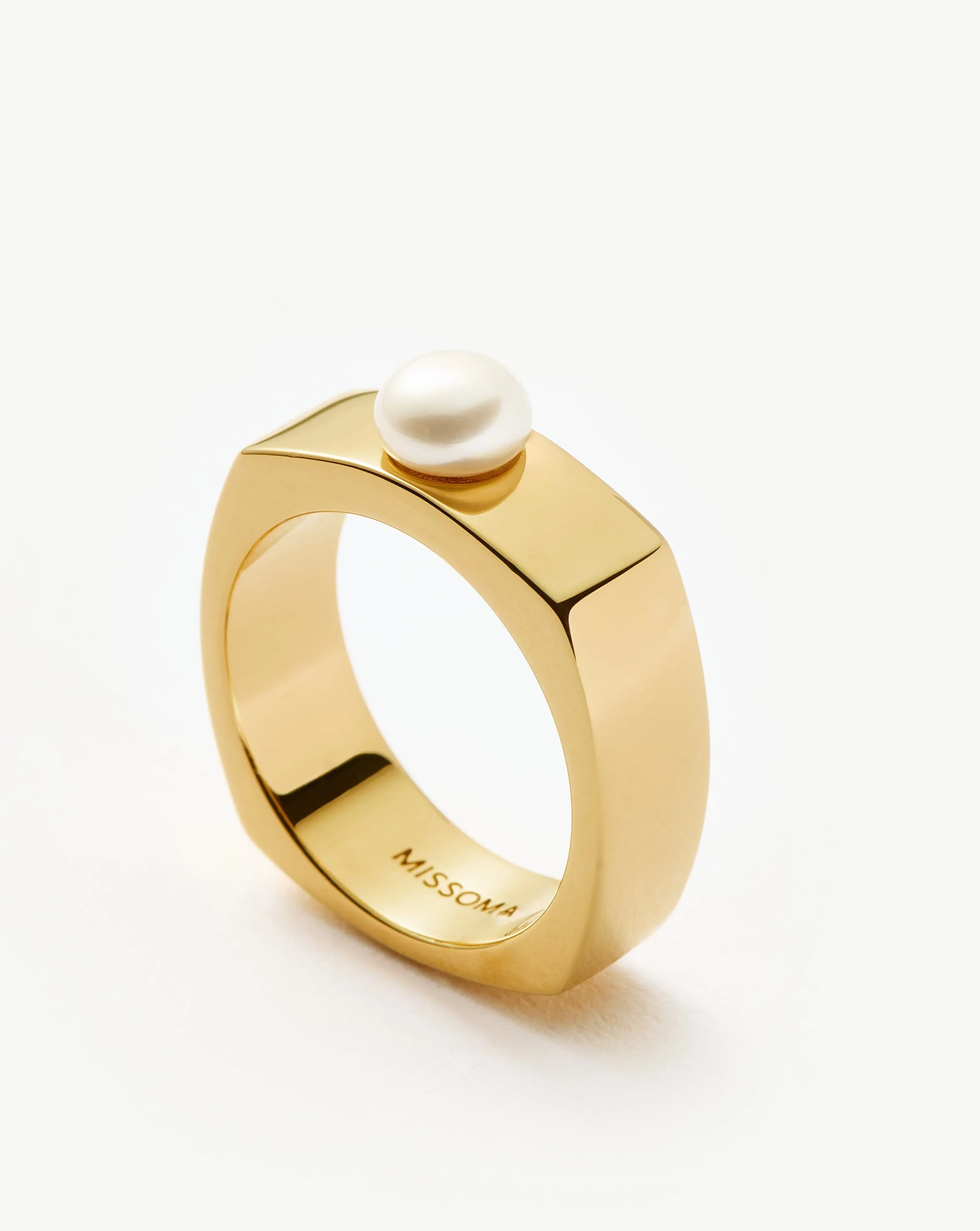 Button Pearl Square Chunky Ring | 18ct Gold Vermeil/Pearl