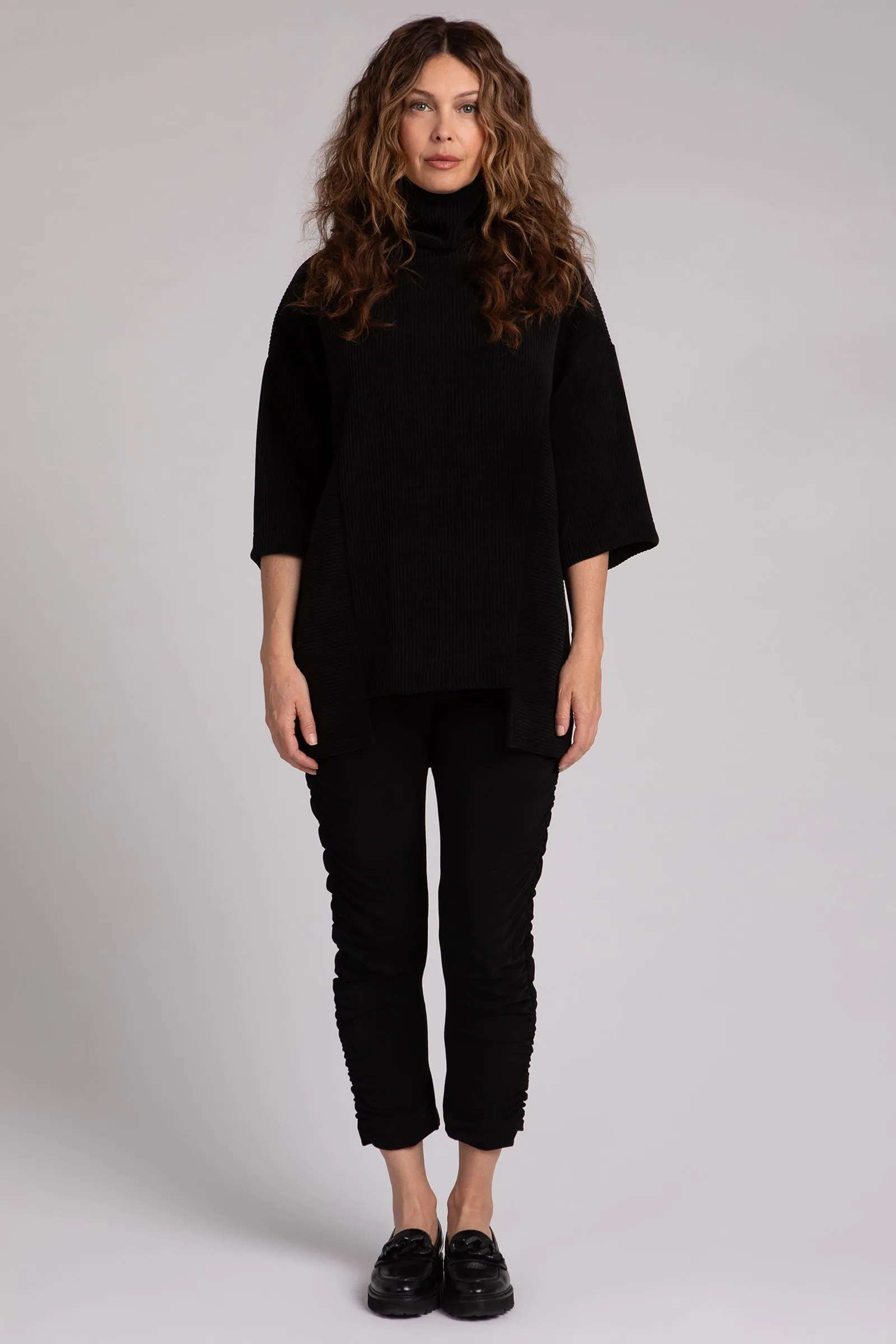 Chenille Cord Step Hem Pullover | Black