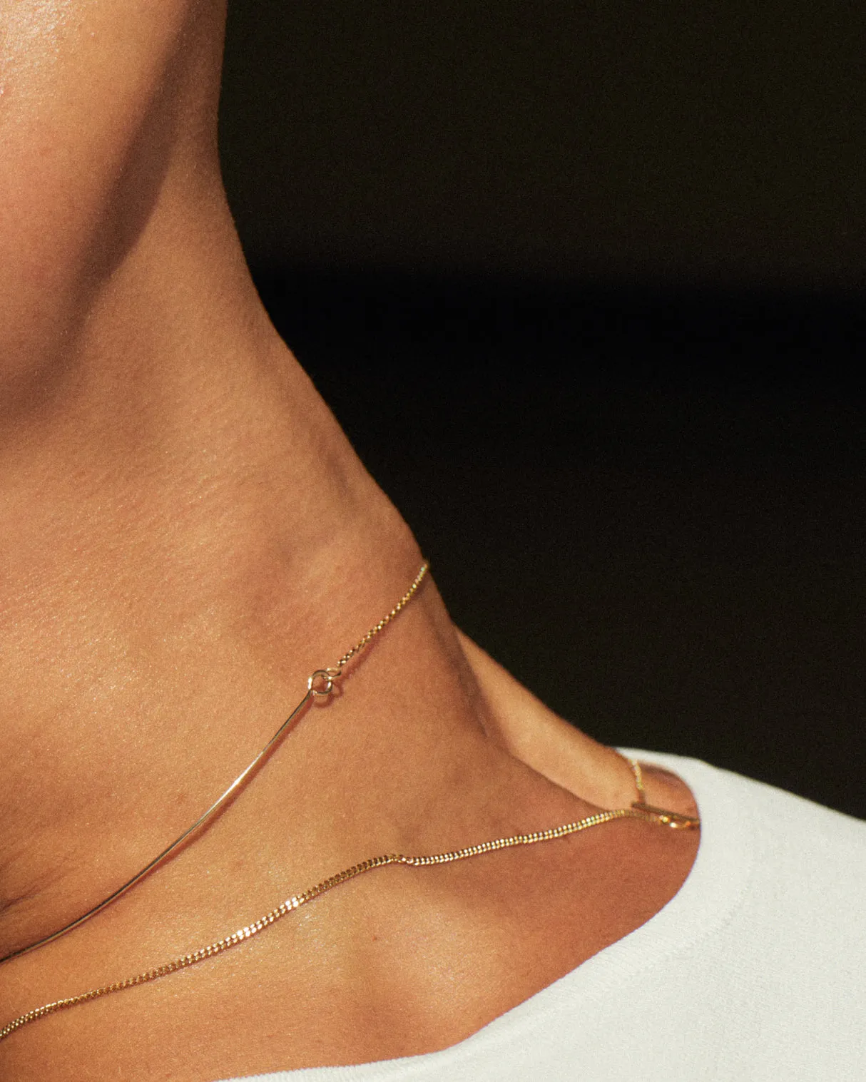 Fine Curb Drop Necklace | Gold