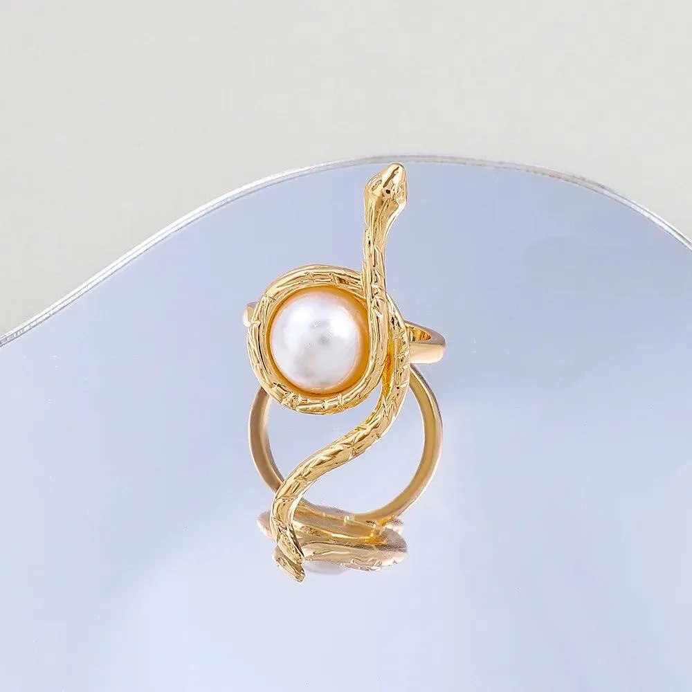 Jailyn Snake Pearl Ring