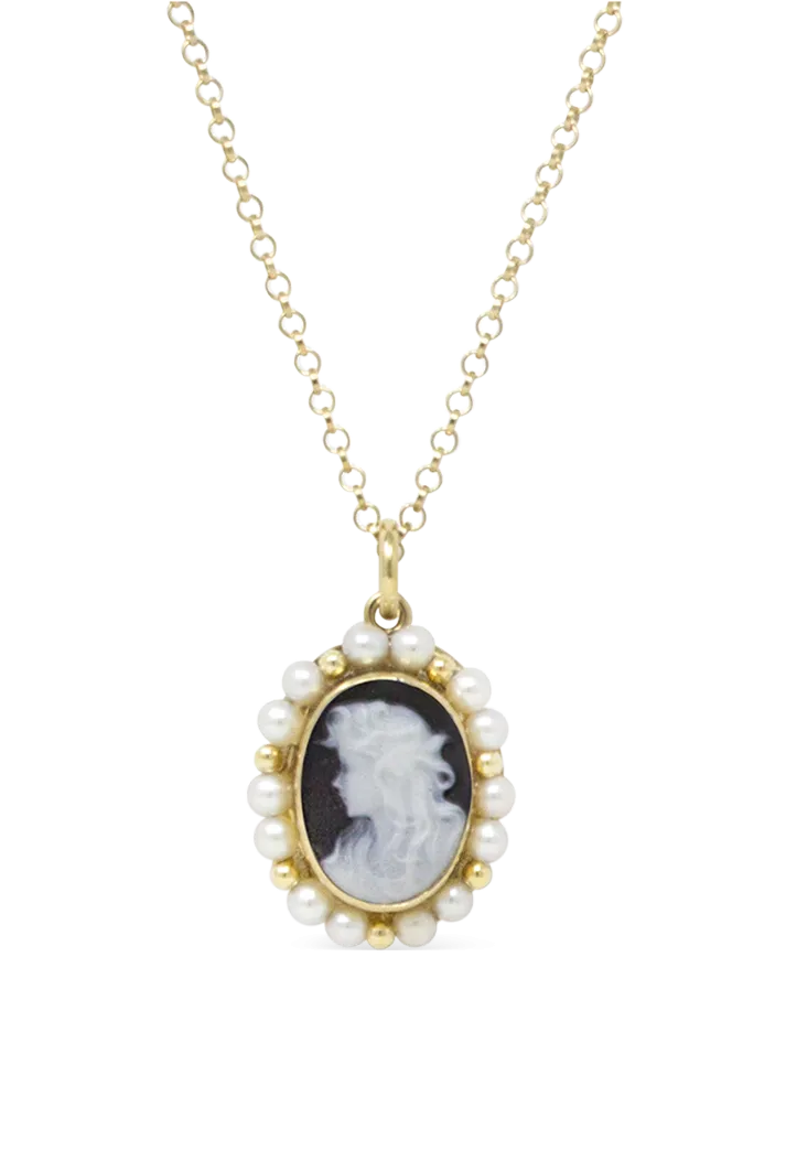 Little Lovelies Black Cameo Pearly Necklace