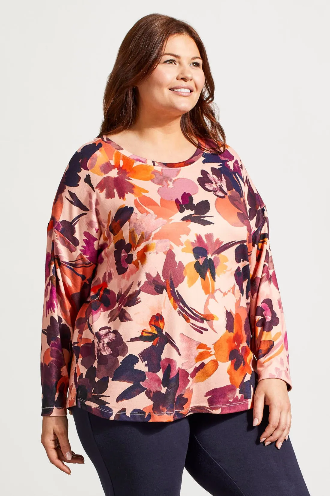 SOFT PRINTED CREW NECK TOP WITH CURVED HEM-Night sky